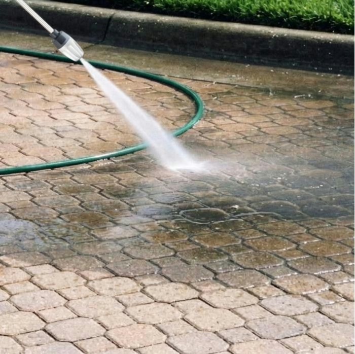 Start cleaning outdoor surfaces with Jetterix nozzle